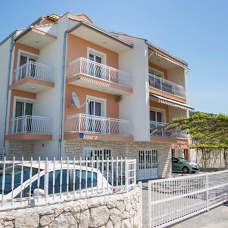Apartments Nino Podstrana Exterior foto